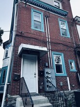 7133 Boyer St, Unit #3 in Philadelphia, PA - Building Photo - Building Photo