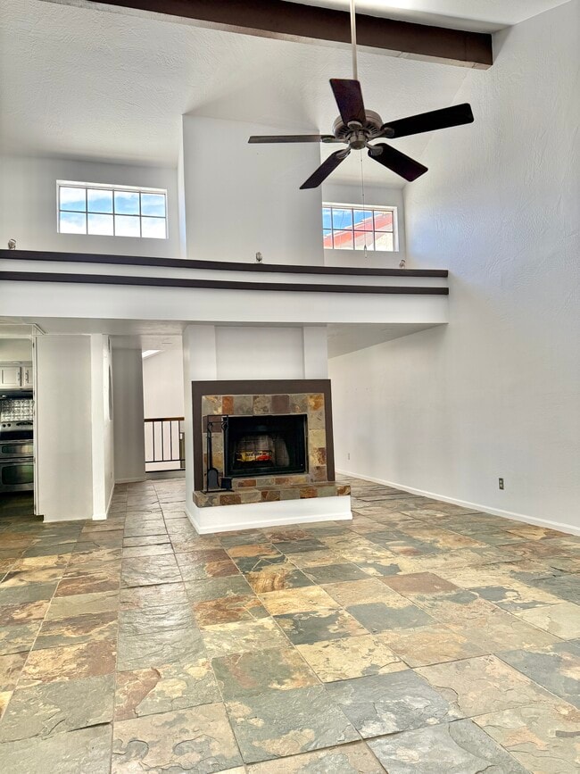 7800 E Lincoln Dr, Unit #2083 building 11 in Scottsdale, AZ - Foto de edificio - Building Photo