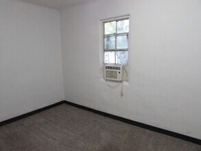 28 Burgess Ct in Sumter, SC - Building Photo - Building Photo