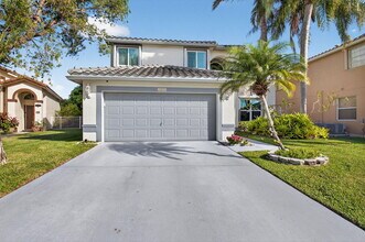 3943 Westchester Way in Boynton Beach, FL - Building Photo - Building Photo