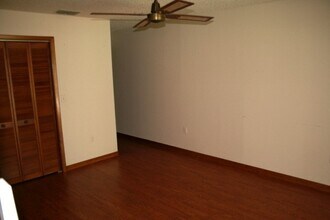 7446 Glasgow Rd in Weeki Wachee, FL - Building Photo - Building Photo