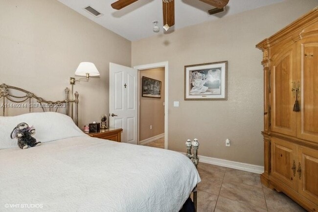 property at 1524 Columbian Dr