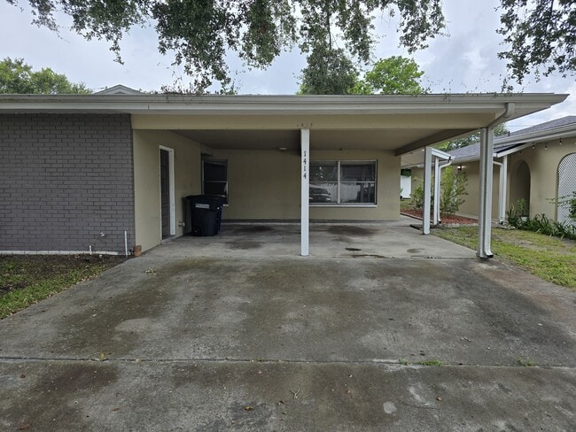 property at 1414 N Saturn Ave