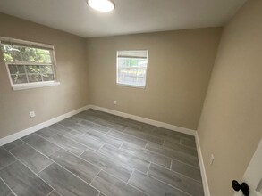 11455 72nd Terrace N in Seminole, FL - Foto de edificio - Building Photo