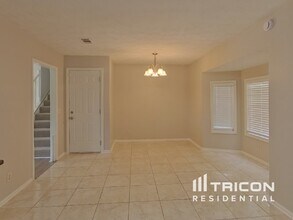 4069 Valley Brook Rd in Snellville, GA - Building Photo - Building Photo