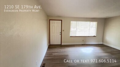 1210 SE 179th Ave in Portland, OR - Building Photo - Building Photo