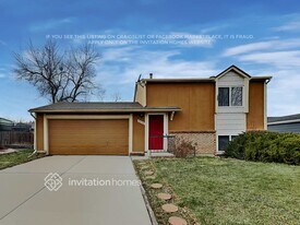 4253 S Quintero Ct in Aurora, CO - Building Photo
