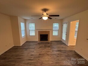 6610 Cedar Cliff Dr in Charlotte, NC - Building Photo - Building Photo