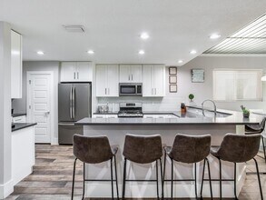 154 175th Ave E in Redington Shores, FL - Building Photo - Building Photo