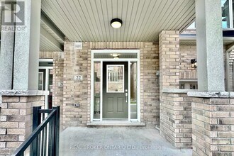 22 Yans Way in Markham, ON - Building Photo - Building Photo