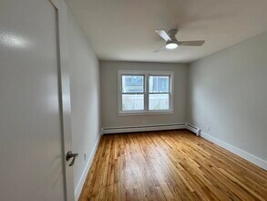 253 Webster Ave in Jersey City, NJ - Building Photo - Building Photo