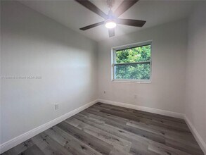 2787 NW 196th St in Miami Gardens, FL - Building Photo - Building Photo