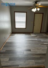 1402 Omaha St in Eau Claire, WI - Foto de edificio - Building Photo