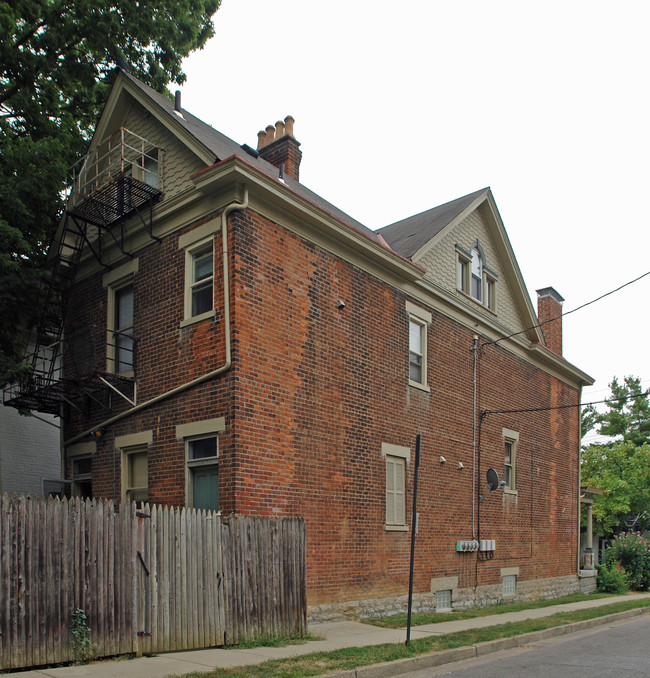 202 Sterrett Ave in Covington, KY - Building Photo - Building Photo