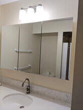 747 Amana St, Unit 1101 in Honolulu, HI - Building Photo - Building Photo