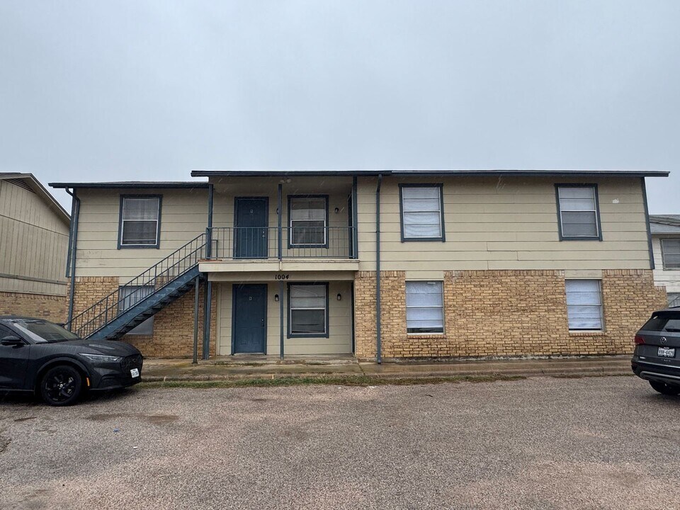 1004 Eastside Dr, Unit Apt A in Killeen, TX - Building Photo