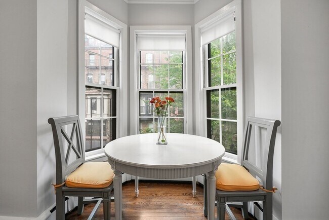11 Dartmouth Pl in Boston, MA - Building Photo - Building Photo