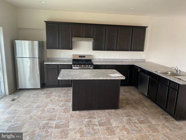 121 Lindy Wy in Stephenson, VA - Building Photo - Building Photo