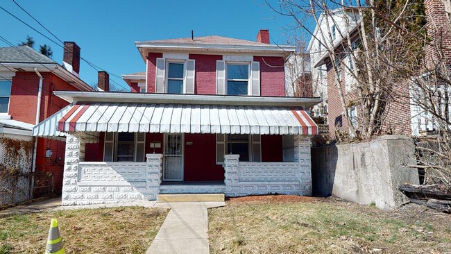 property at 104 Fulton Pl