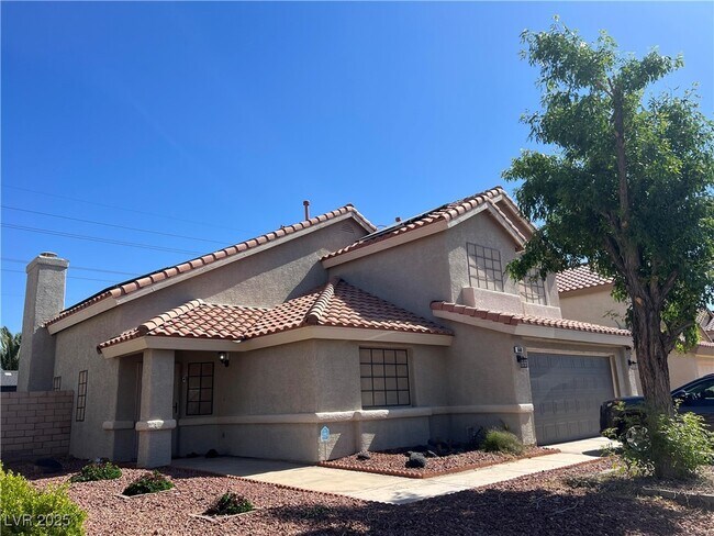 660 Bonanza Plain Ave in Henderson, NV - Building Photo - Building Photo