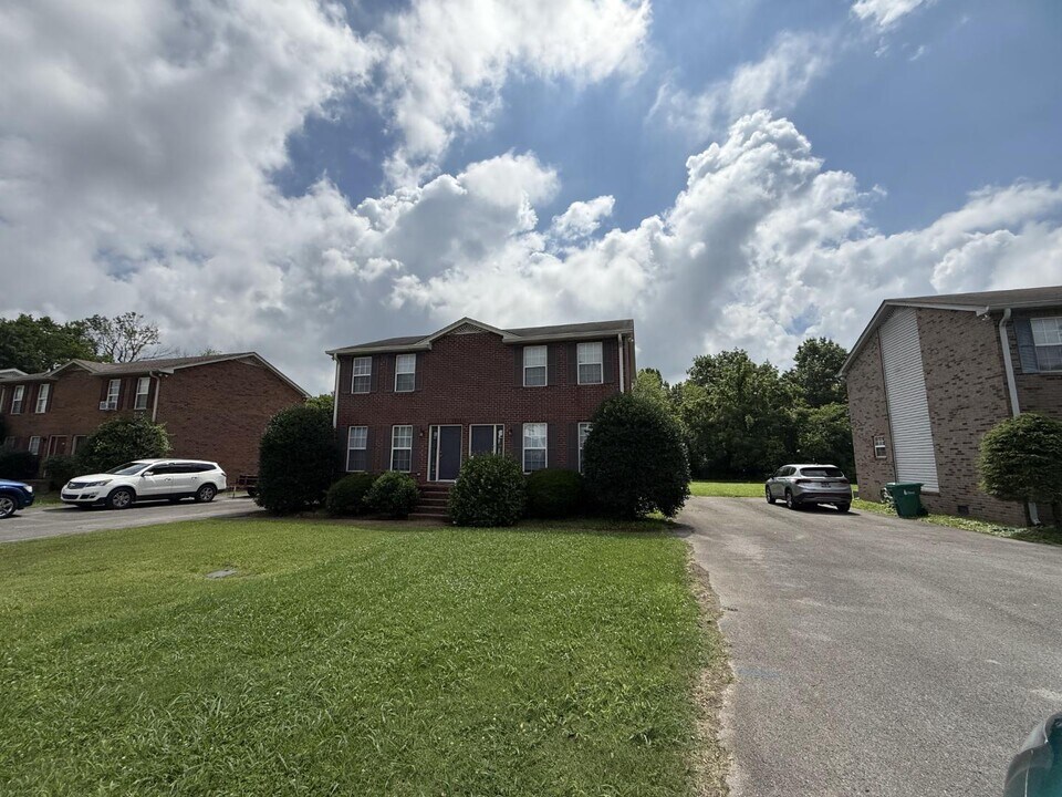 231 Hidden Acres in Lebanon, TN - Building Photo