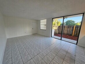 1756 NW 55th Ave in Lauderhill, FL - Building Photo - Building Photo