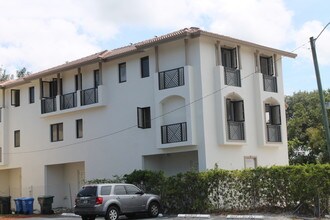 430 NW 41st St in Fort Lauderdale, FL - Building Photo - Building Photo