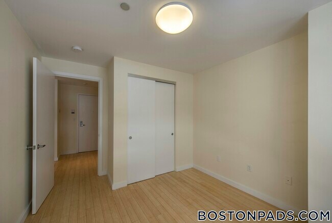 40 Boylston St, Unit 608 in Boston, MA - Building Photo - Building Photo