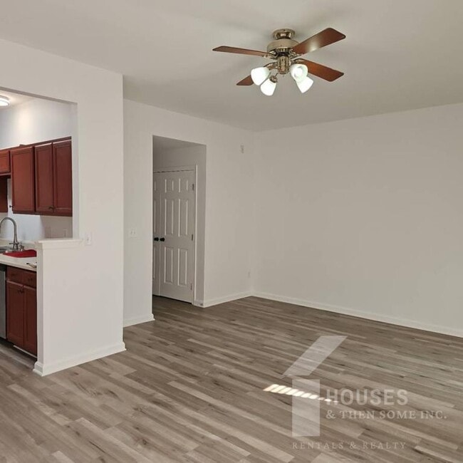 151 Spring Crossing Cir in Greer, SC - Building Photo - Building Photo