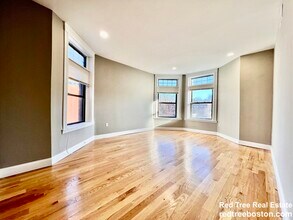 1914 Beacon St in Boston, MA - Building Photo - Building Photo