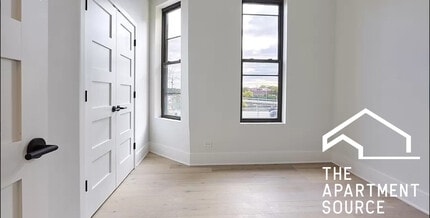 324 S Racine Ave in Chicago, IL - Building Photo - Building Photo