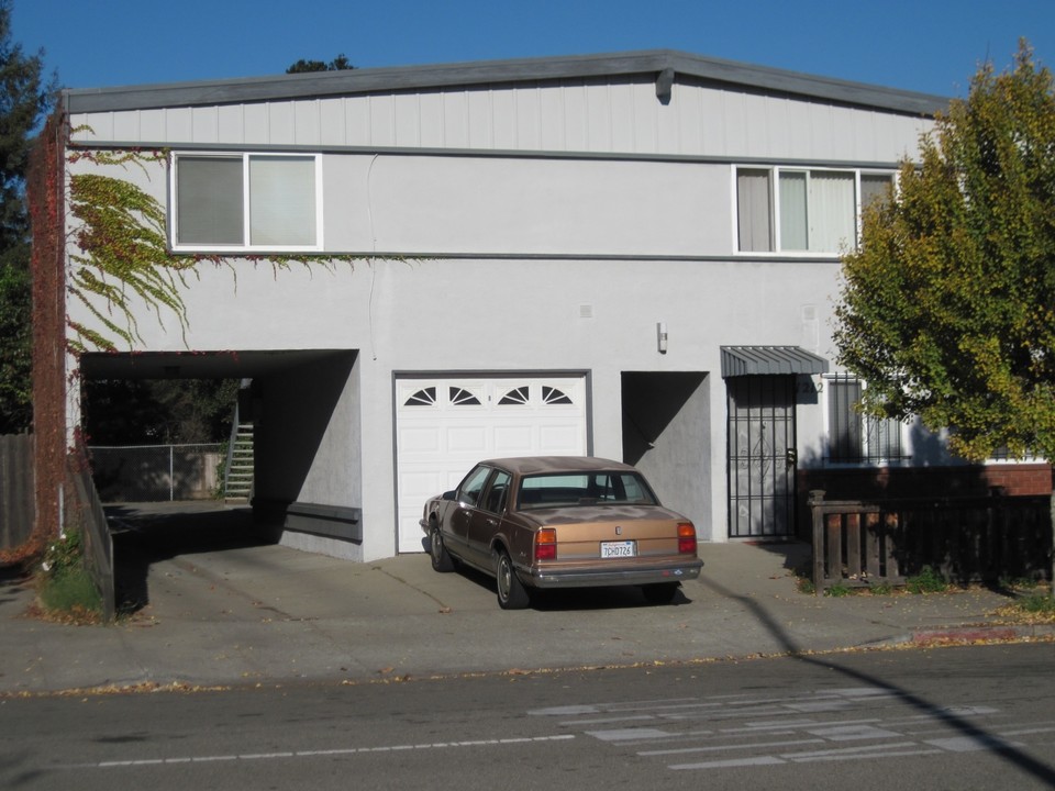 1212 12th St in Oakland, CA - Building Photo