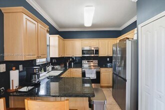 10891 SW 88th Terrace in Miami, FL - Building Photo - Building Photo