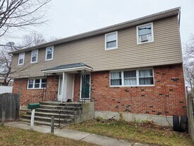 153 Washington St in East Islip, NY - Building Photo