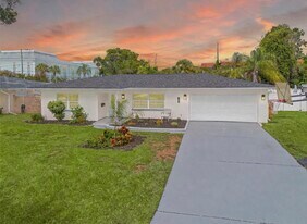 1723 Cypress Ave in Belleair, FL - Building Photo