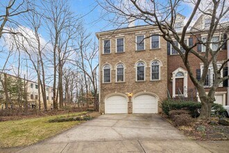 2171 Wolftrap Ct in Vienna, VA - Building Photo - Building Photo