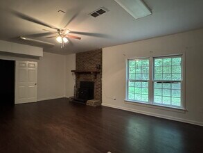 5195 Burruss Mill Rd in Cumming, GA - Building Photo - Building Photo