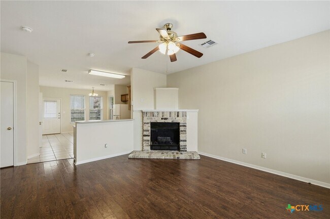 property at 2215 Dry Creek Dr