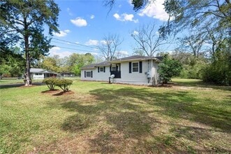 522 Pine St in Saraland, AL - Building Photo - Building Photo