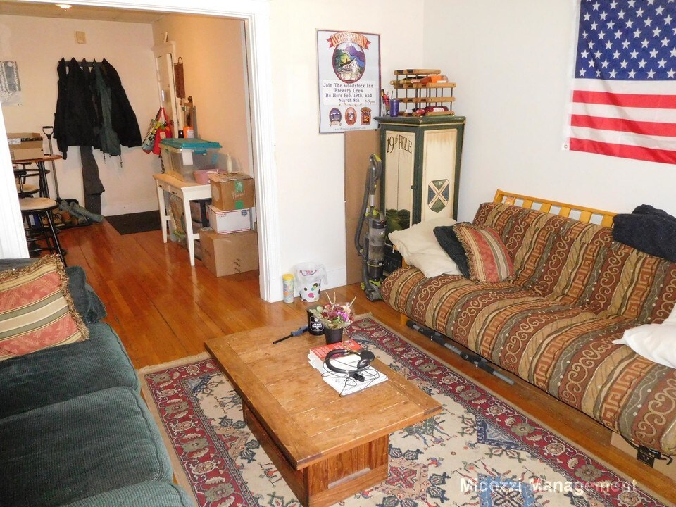 7 Carol Ave-Unit -1-4-MM in Boston, MA - Building Photo