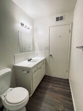4233 N Bengston Ave in Fresno, CA - Foto de edificio - Building Photo