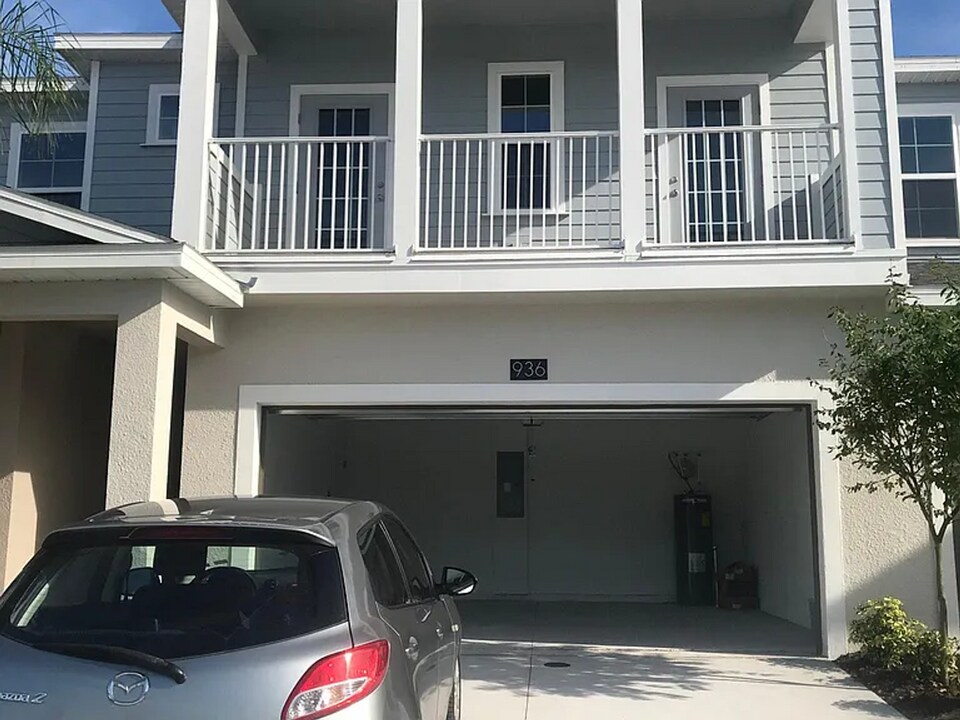 936 Grand Wildmere Cove in Longwood, FL - Foto de edificio
