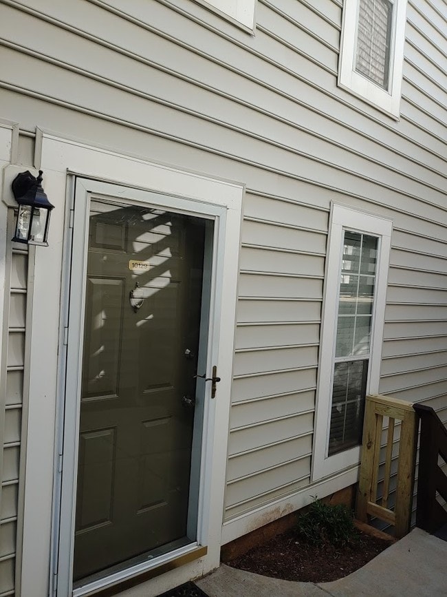 10129 Oakton Terrace Rd, Unit 10129 in Oakton, VA - Building Photo - Building Photo