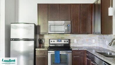 10800 Lakeline Blvd in Austin, TX - Building Photo - Building Photo