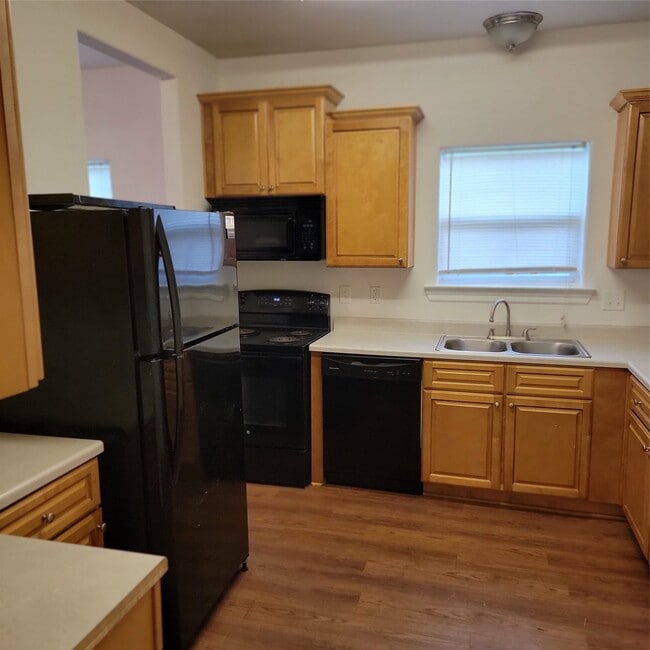 322 7th Ave N in Texas City, TX - Building Photo - Building Photo