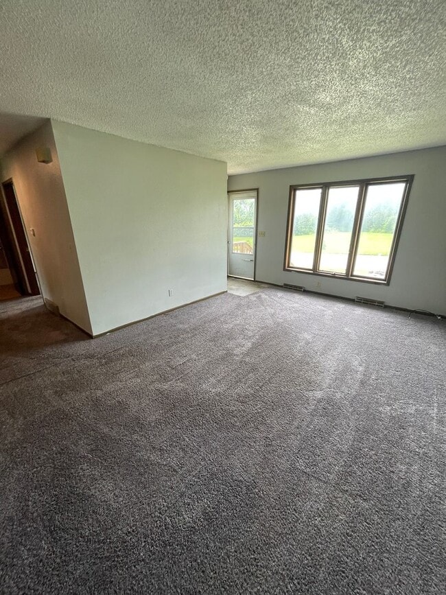 property at 1147-1147 Oleson Rd