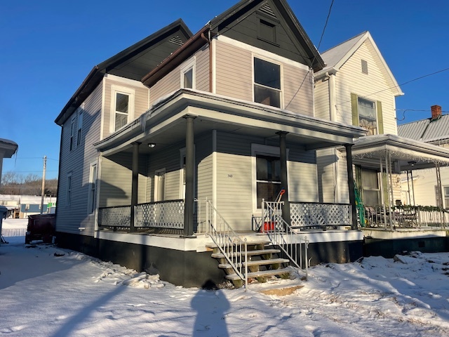 740 2nd St in New Martinsville, WV - Building Photo