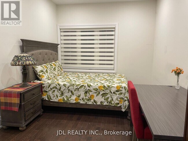 4 Mildred Temple Wy in Markham, ON - Building Photo - Building Photo