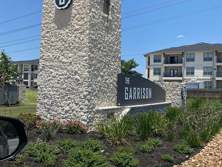 4955 Usaa Blvd in San Antonio, TX - Foto de edificio