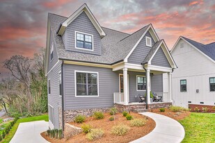 Greenwood Crossing in Belmont, NC - Building Photo